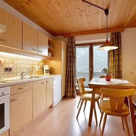 Appartement Brixen Im Thale Apartment *